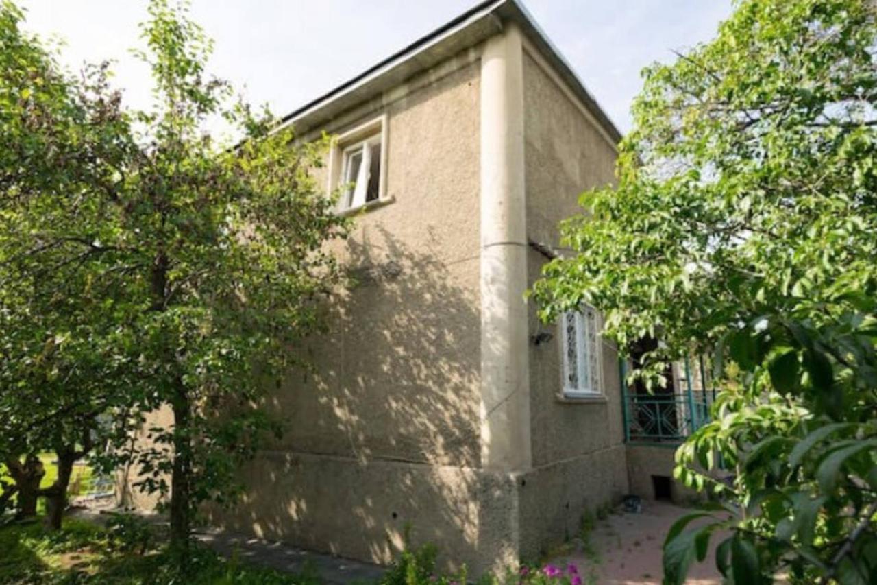 Guest House On Maksimova 9 Almatî Exterior foto